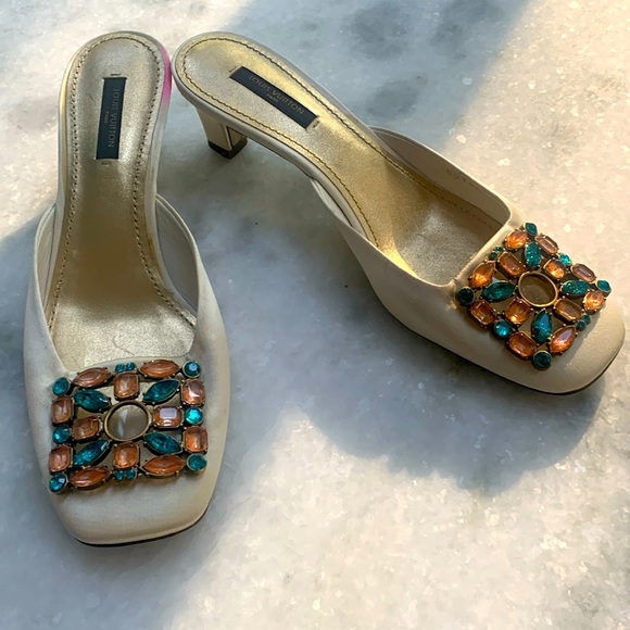 Louis Vuitton Vintage Kitten Heel Satin Jeweled Mules -Adorable. Flaw - Picture 13 of 13